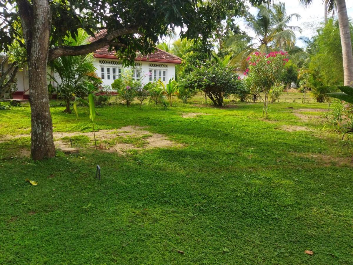 Glorious Villa Tangalle Exterior photo