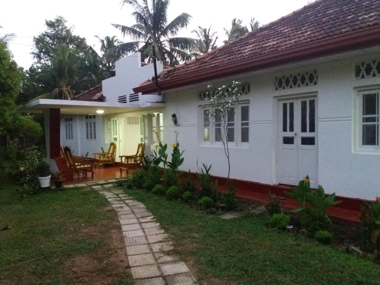 Glorious Villa Tangalle Exterior photo